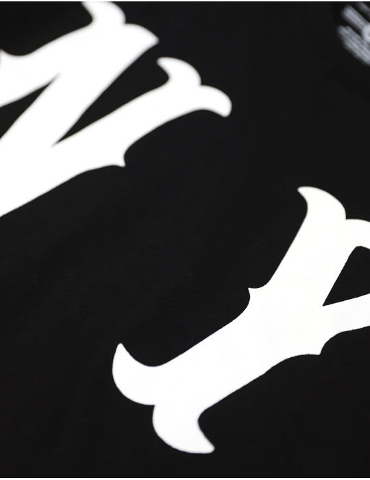NEW YORK BLACK YANKEES LONG SLEEVE TEE